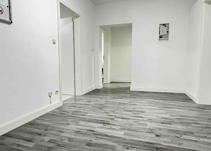 Swf111 - Komfortable Monteurwohnung Uebergangswohnung 아파트 *