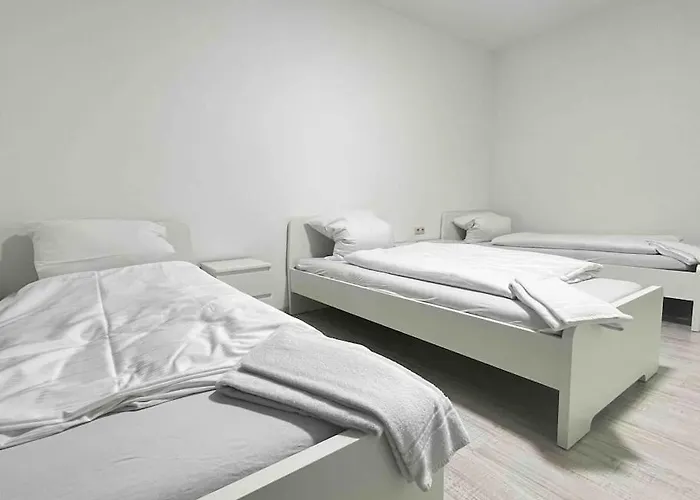 Swf111 - Komfortable Monteurwohnung Uebergangswohnung * Schwarzenfeld