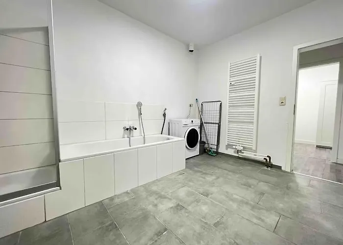 Swf111 - Komfortable Monteurwohnung Uebergangswohnung Schwarzenfeld